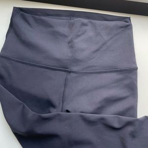 BRAND NEW LULULEMOM WUNDER TRAIN LEGGINGS